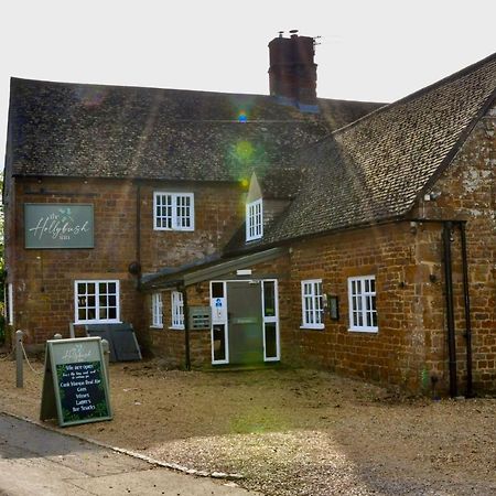 The Hollybush Inn And B&B Priors Marston Extérieur photo