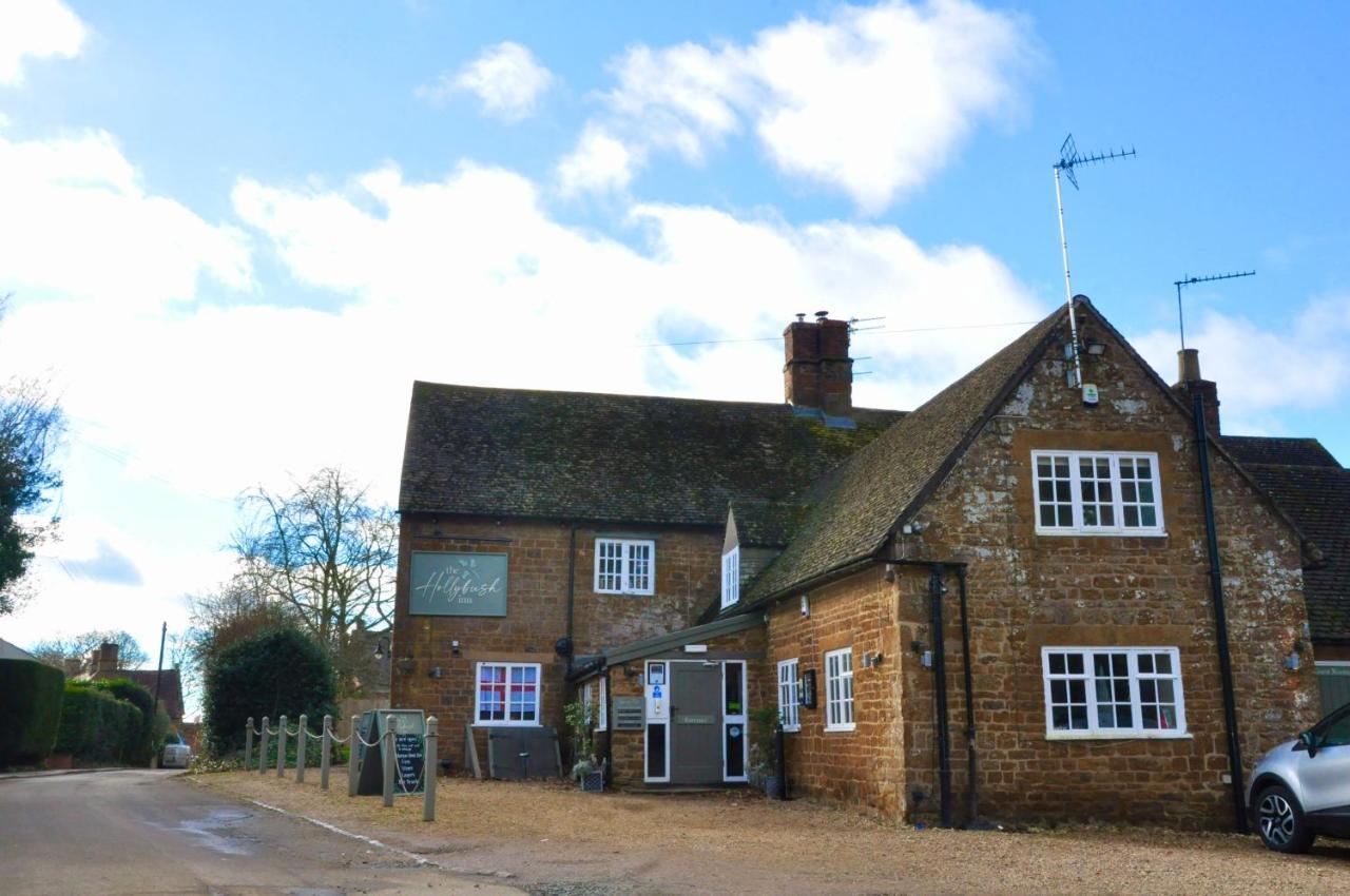 The Hollybush Inn And B&B Priors Marston Extérieur photo
