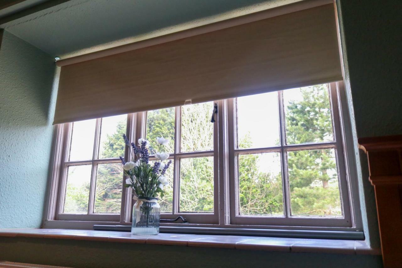 The Hollybush Inn And B&B Priors Marston Extérieur photo